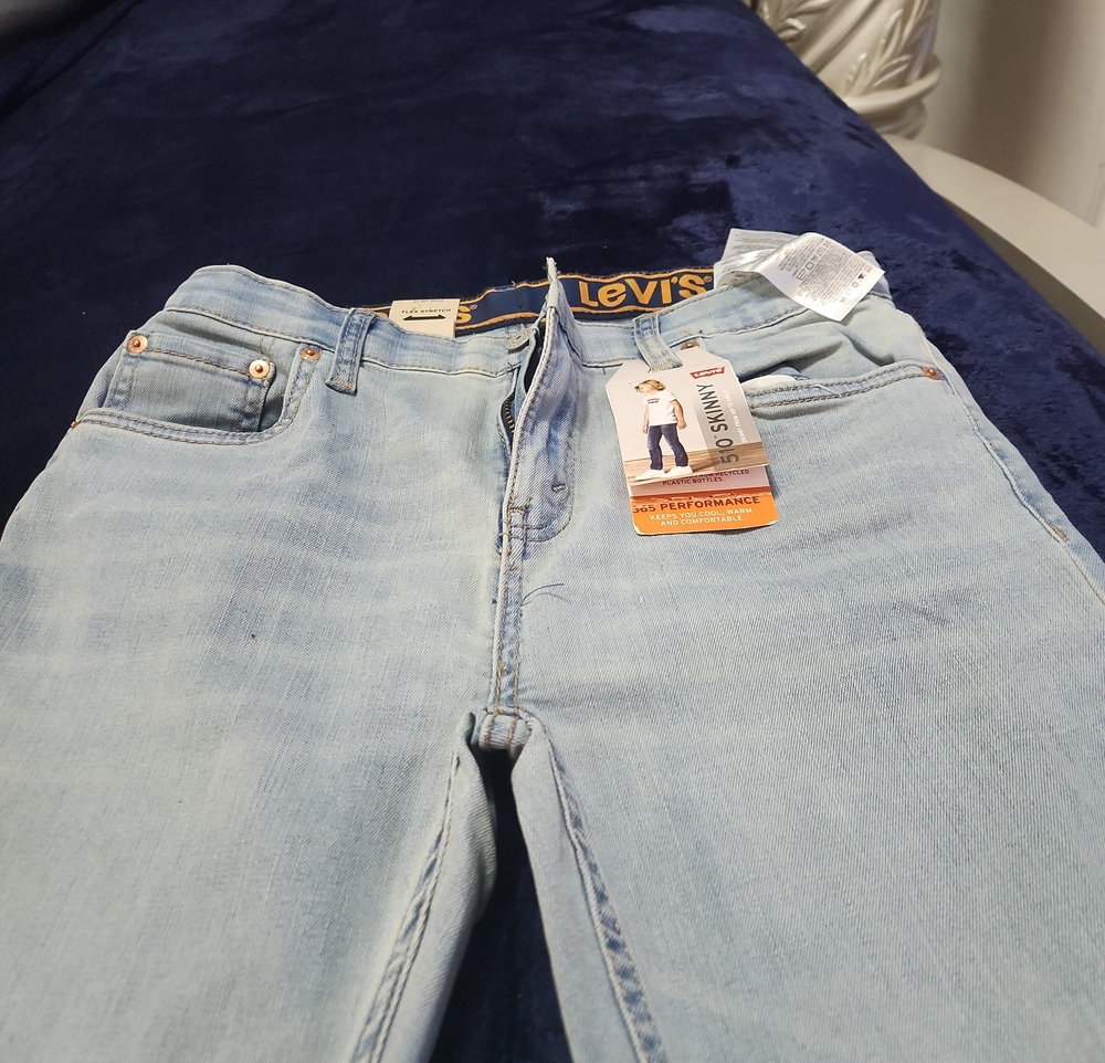 Levi's Light Wash Skinny Jeans for Women